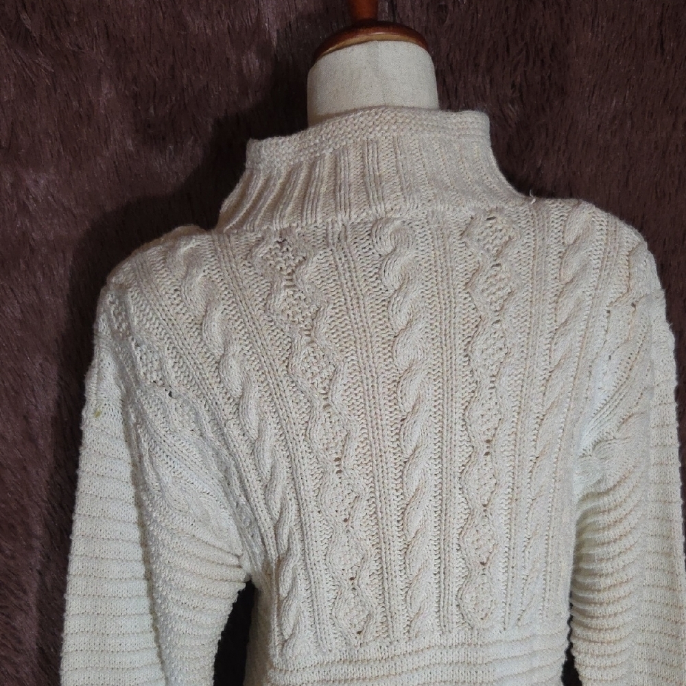 American Eagle Cable Hand Knitted Sweater - Picture 4 of 5